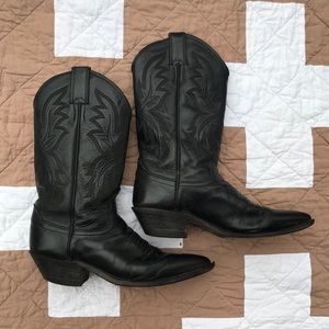 Justin black cowboy boots